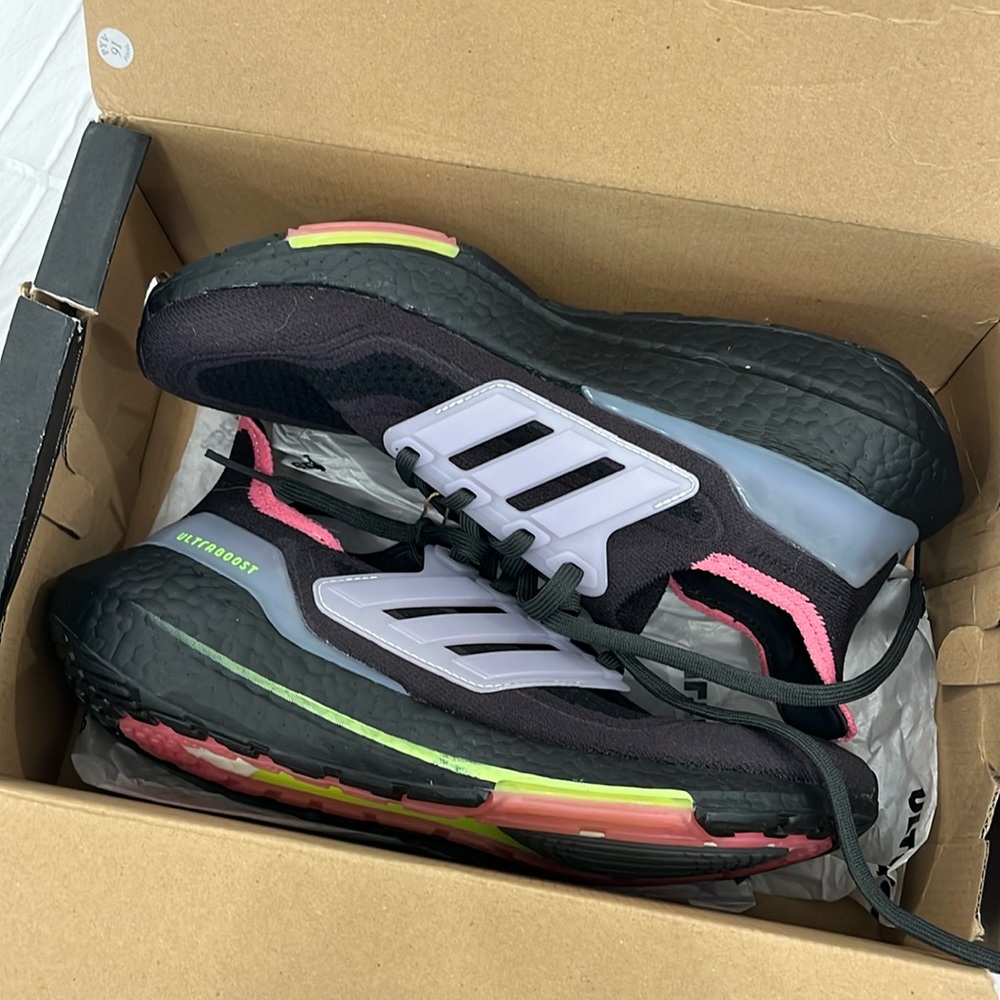 Adidas Ultraboost 21 Women’s 8